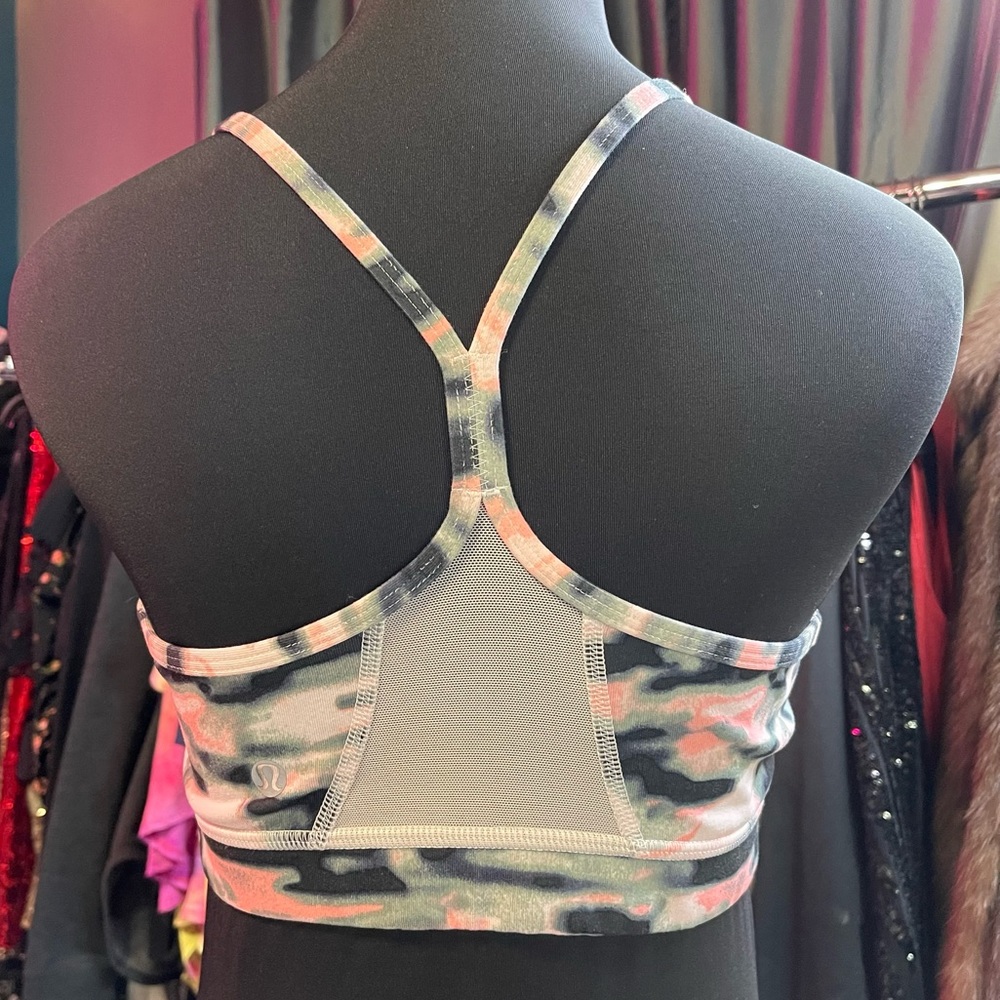 Lululemon Flow Y Bra IV
Wamo Camo Barely Pink Size 10